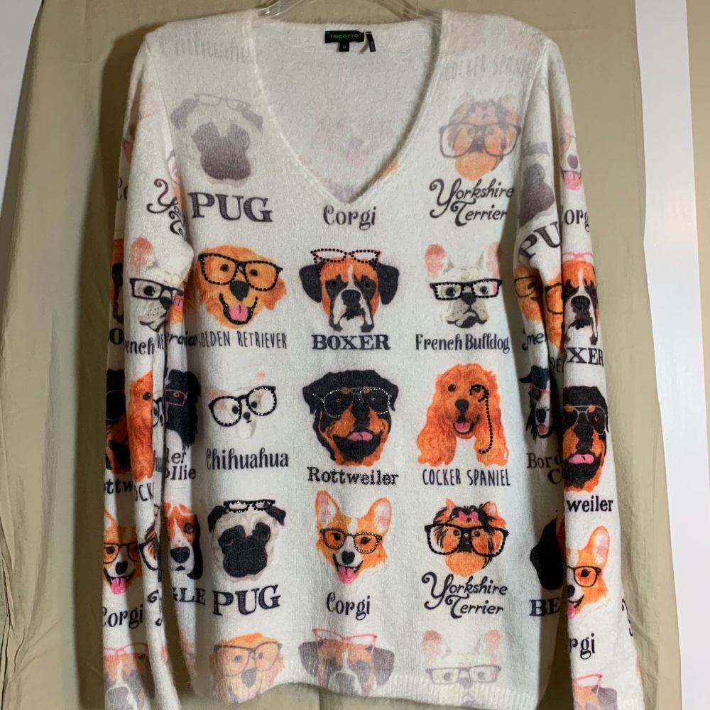 Tricotto dog themed V neck eyelash knit sweater